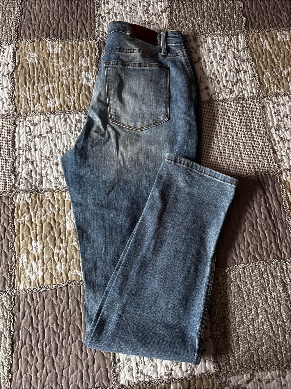 NWOT Judy Blue Distressed Medium Blue Vintage Wash Boyfriend Jeans Size 13/31